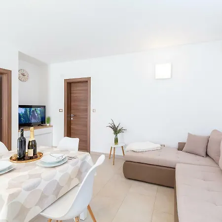 Gioia Apartment Porec
